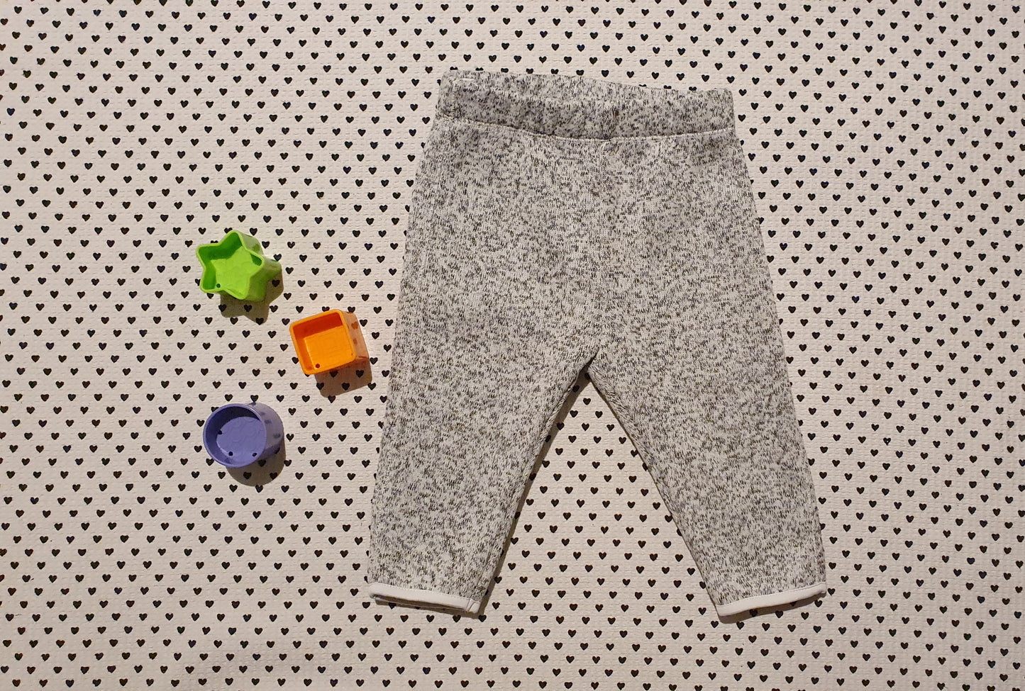 Minis Junge | Unisex | Trainerhose gefüttert von H&M, Gr. 74