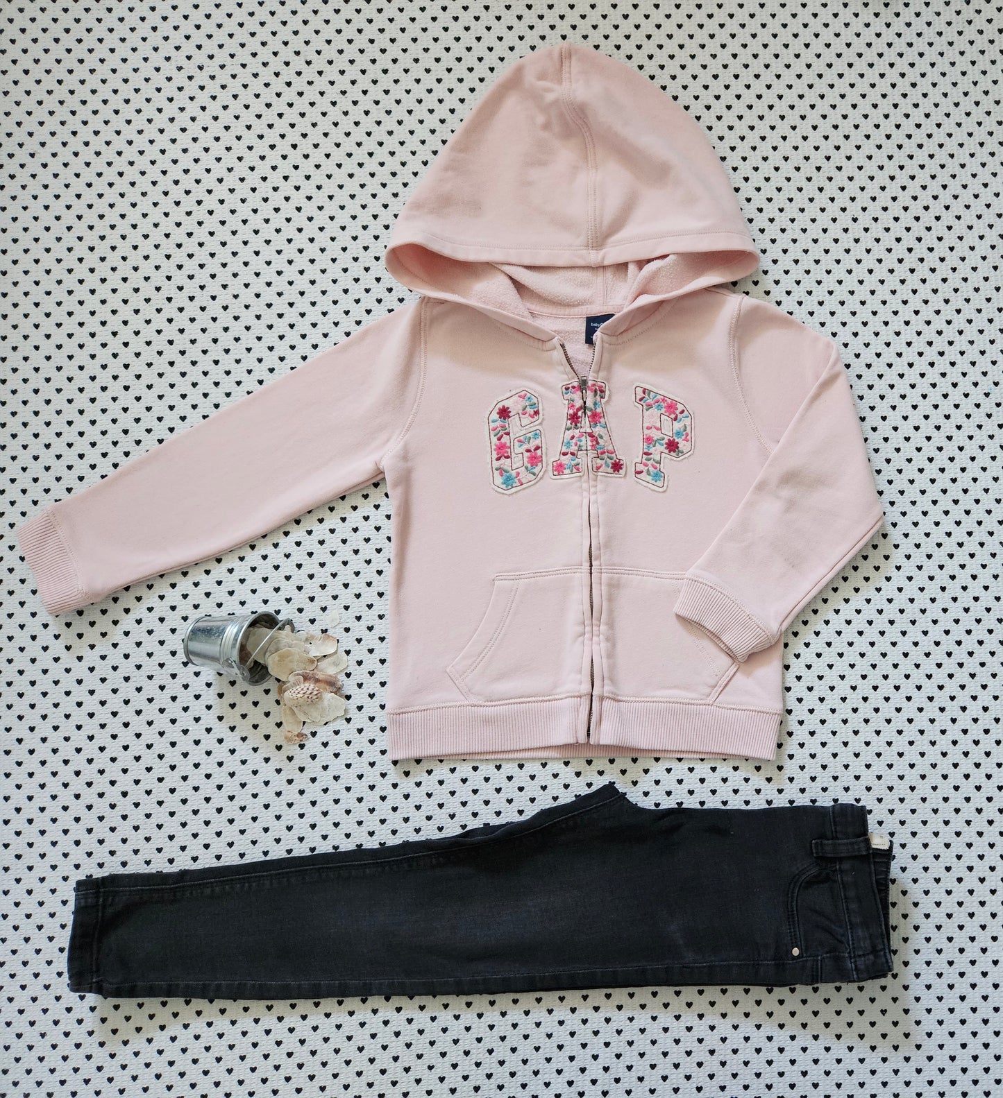 Kids | Mädchen | Set: Kapuzenjacke von Gap und Jeggings von Next, Gr. 116