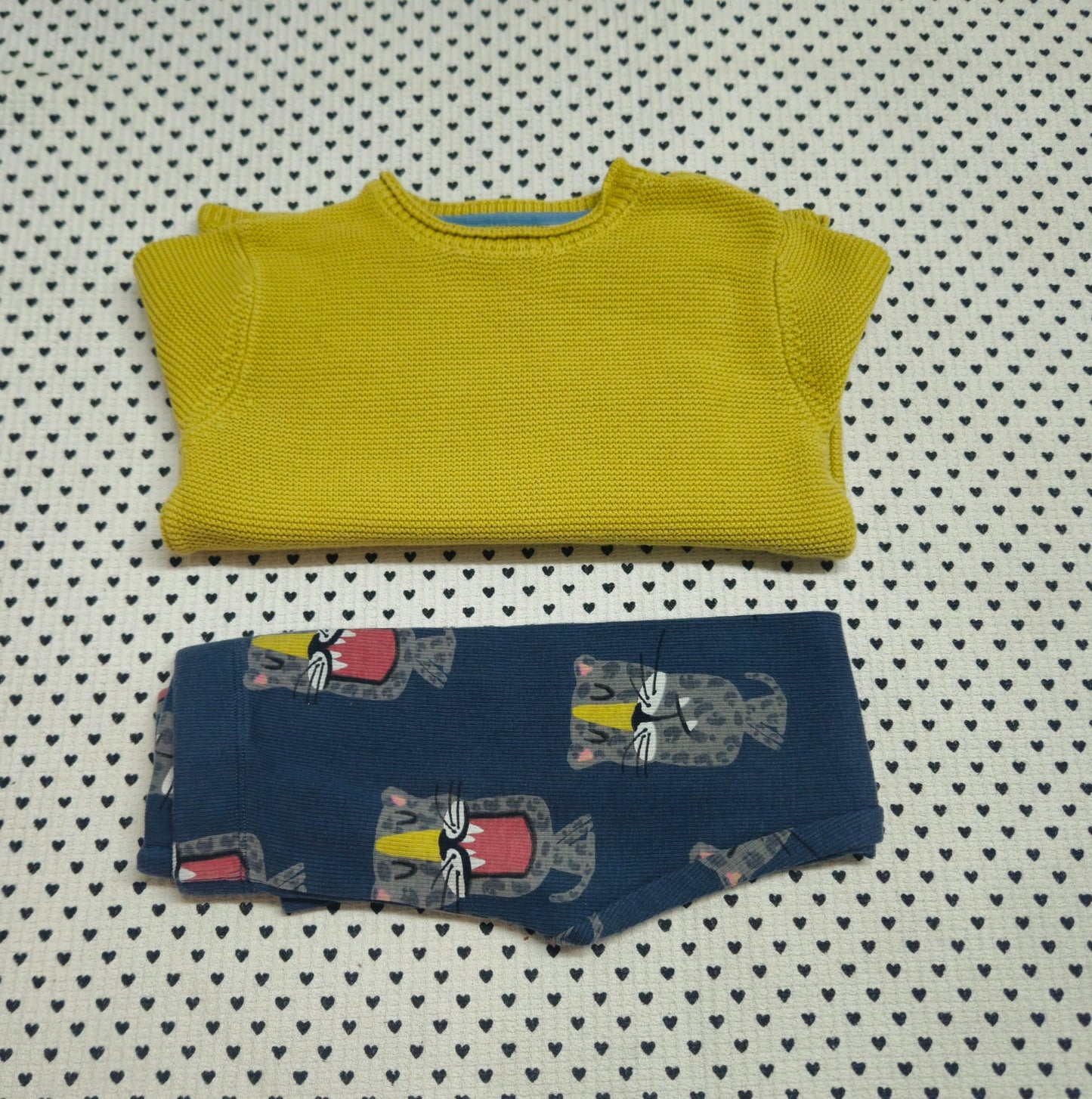 Kids | Junge | Unisex | 2-tlg. Set: Strickpullover und Leggings (Zara), Gr. 104/110