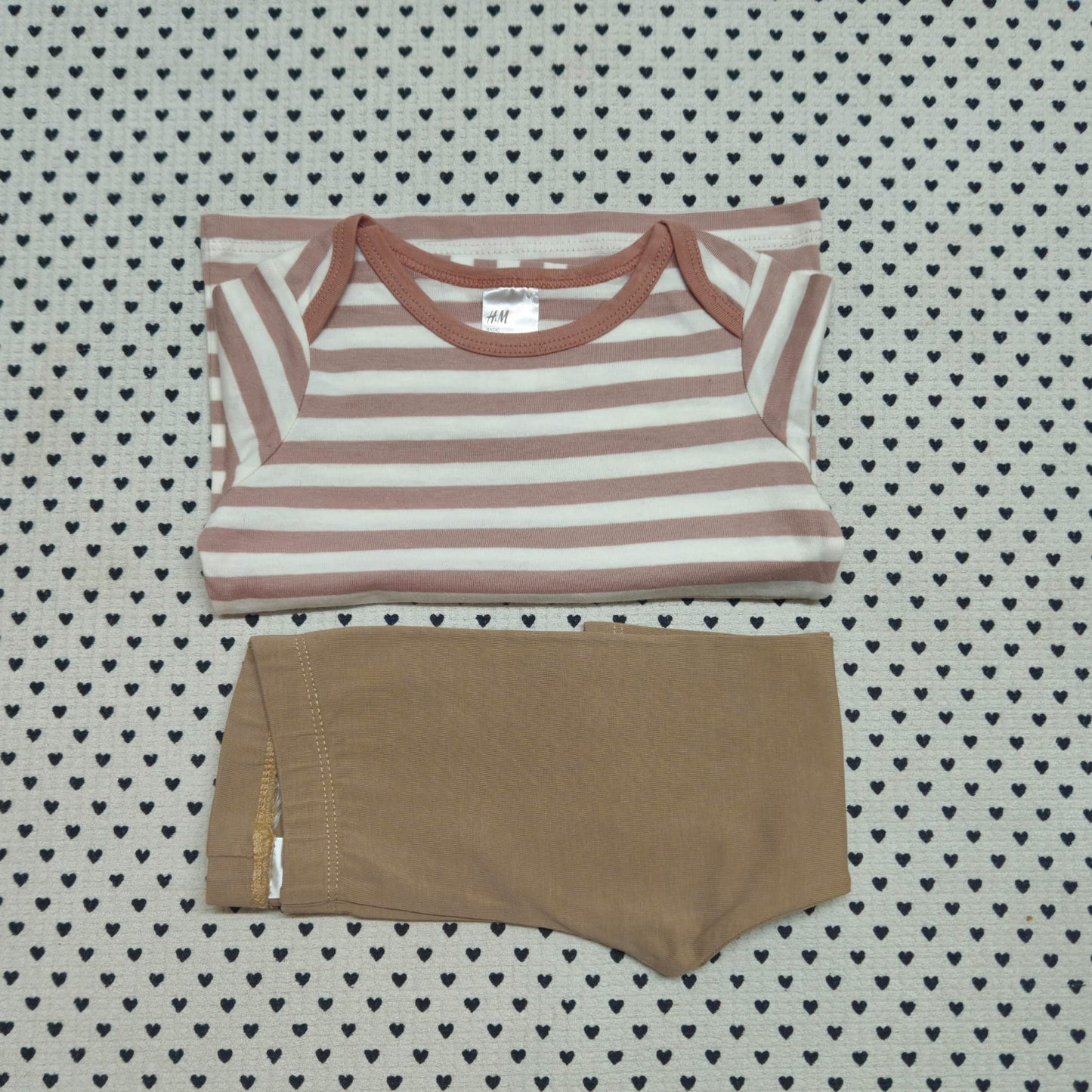 Minis Mädchen | 2-tlg. Set: Langarmshirt und Leggings (H&M), Gr. 68