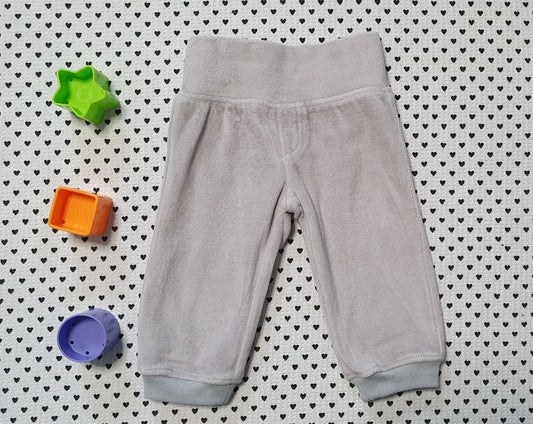 Minis Junge | Unisex | Trainerhose von New Born, Gr. 62/68