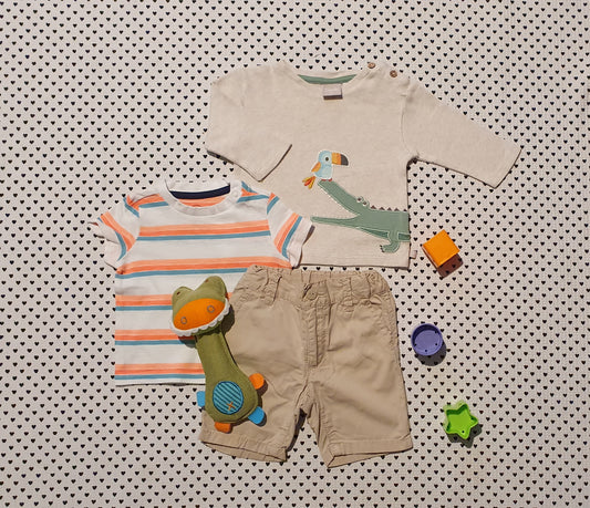Minis Junge | Kleiderset 4tlg. T-Shirt, Pullover, Shorts und Rassel, Gr. 62