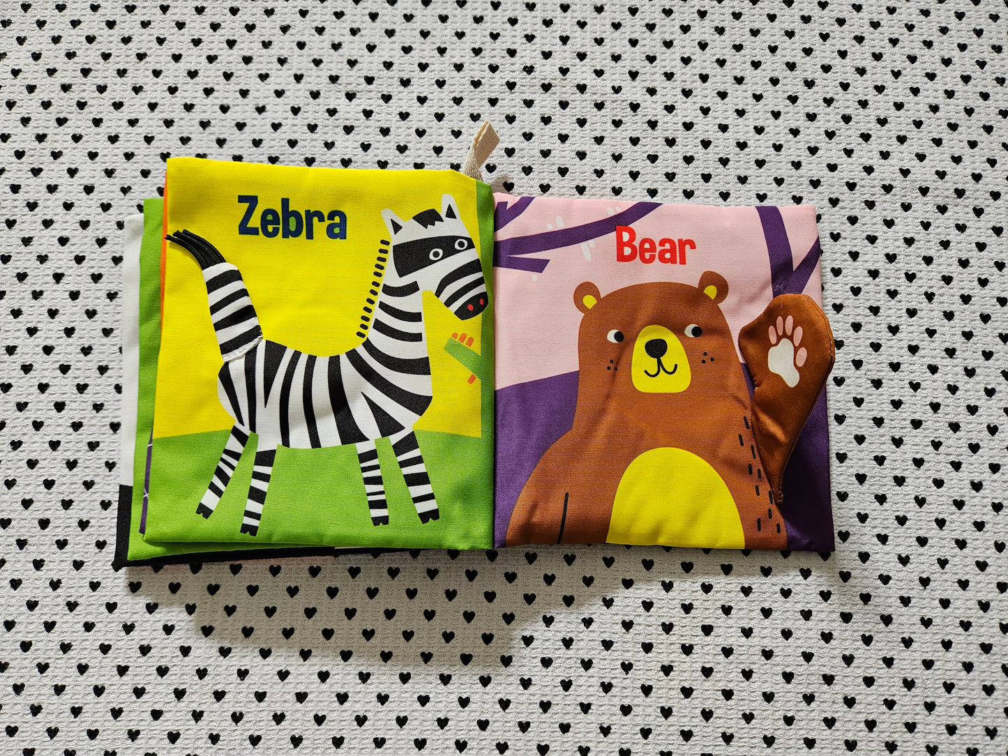 Spielsachen | Bücher | Stoffbuch Fühlen, Hören, Entdecken (englisch)