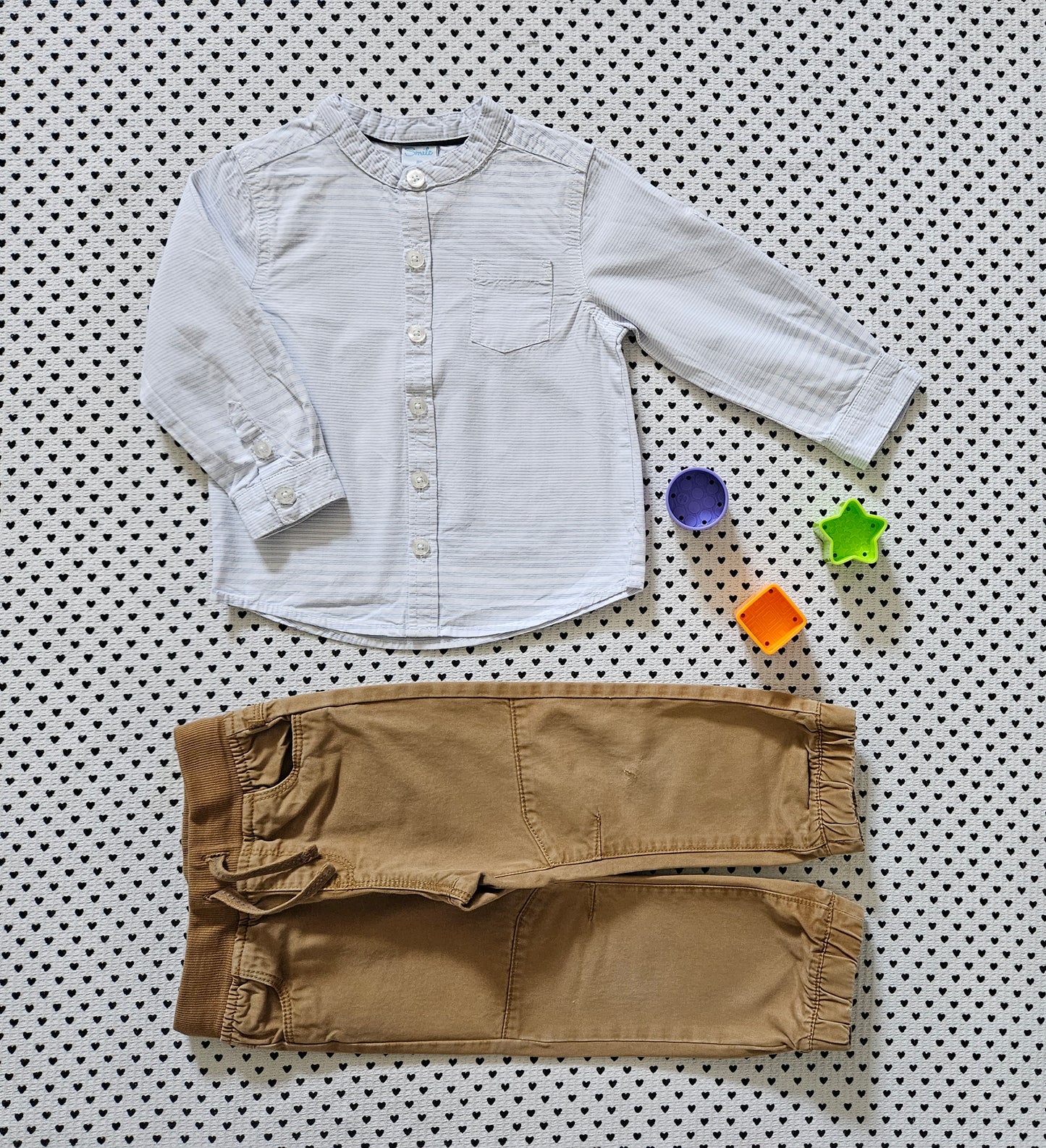 Minis Junge | Set: Hemd Langarm (neuwertig) und Hose (gratis), Gr. 80