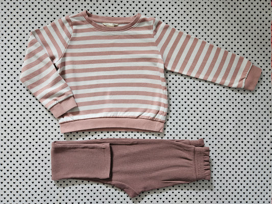 Kids | Mädchen | Set: Pullover von H&M und Trainerhose von Name it, Gr. 110/116