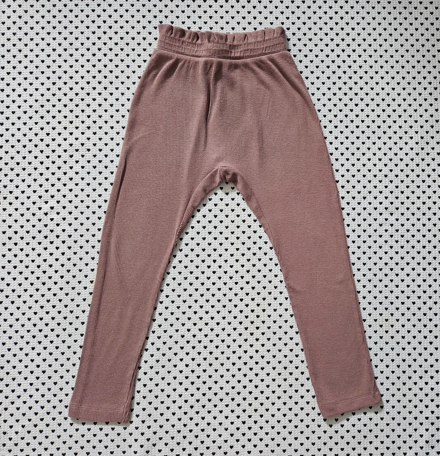 Kids | Mädchen | Set: Pullover von H&M und Trainerhose von Name it, Gr. 110/116
