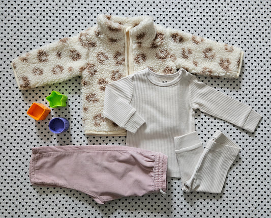 Minis Mädchen | 4-tlg. Set: Jacke, Langarmshirt, Leggings und Hose gefüttert, Gr. 68