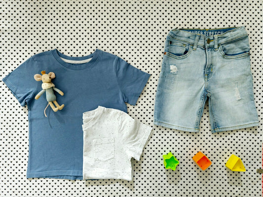 Kids | Junge | 3-tlg. Set: T-Shirts von H&M und C&A und Jeansshorts von H&M, Gr. 110/116