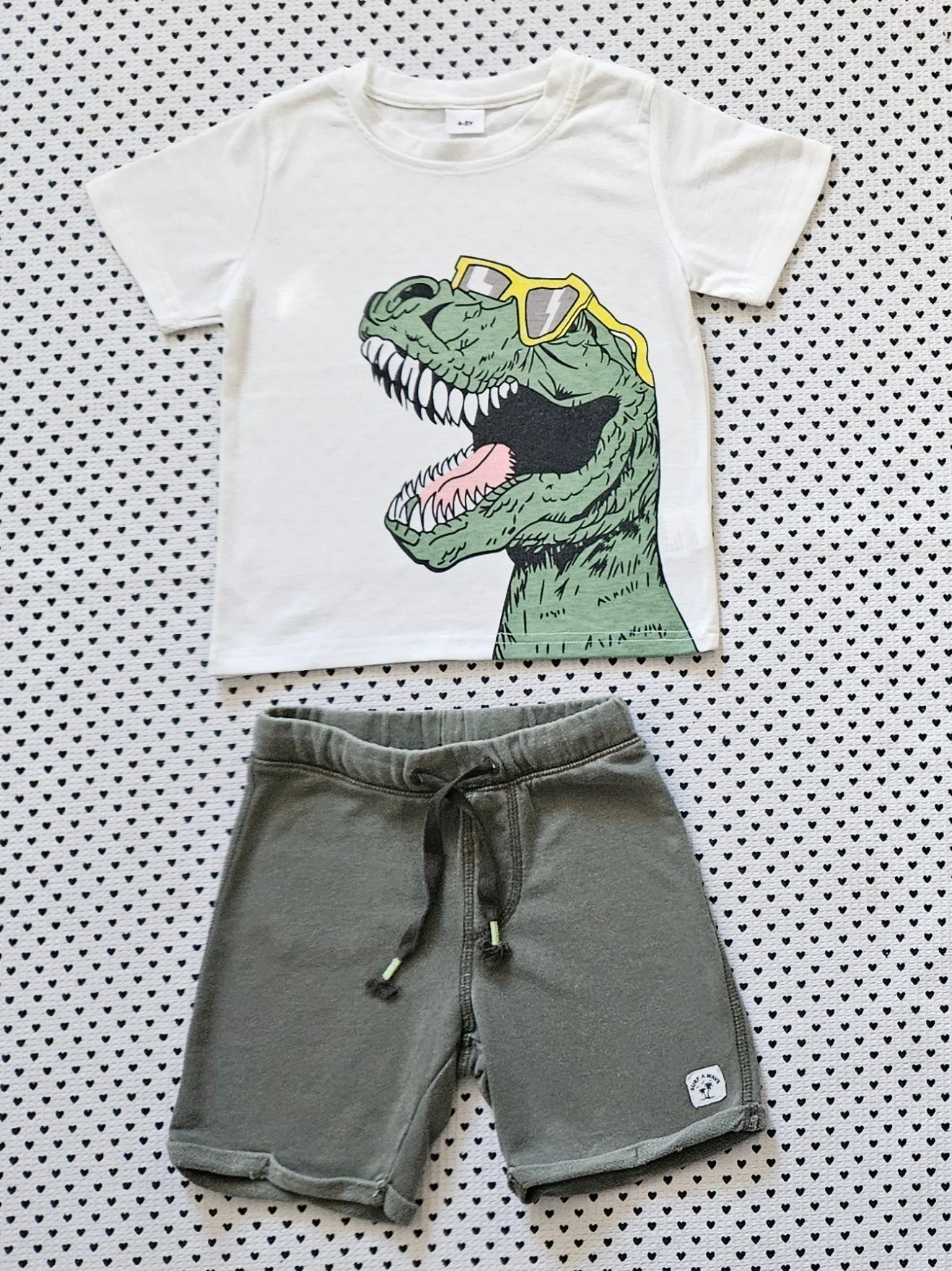 Kids | Junge | 4-tlg. Set: T-Shirts von Zara, Shorts von H&M und Hose von Pomp de Lux , Gr. 104