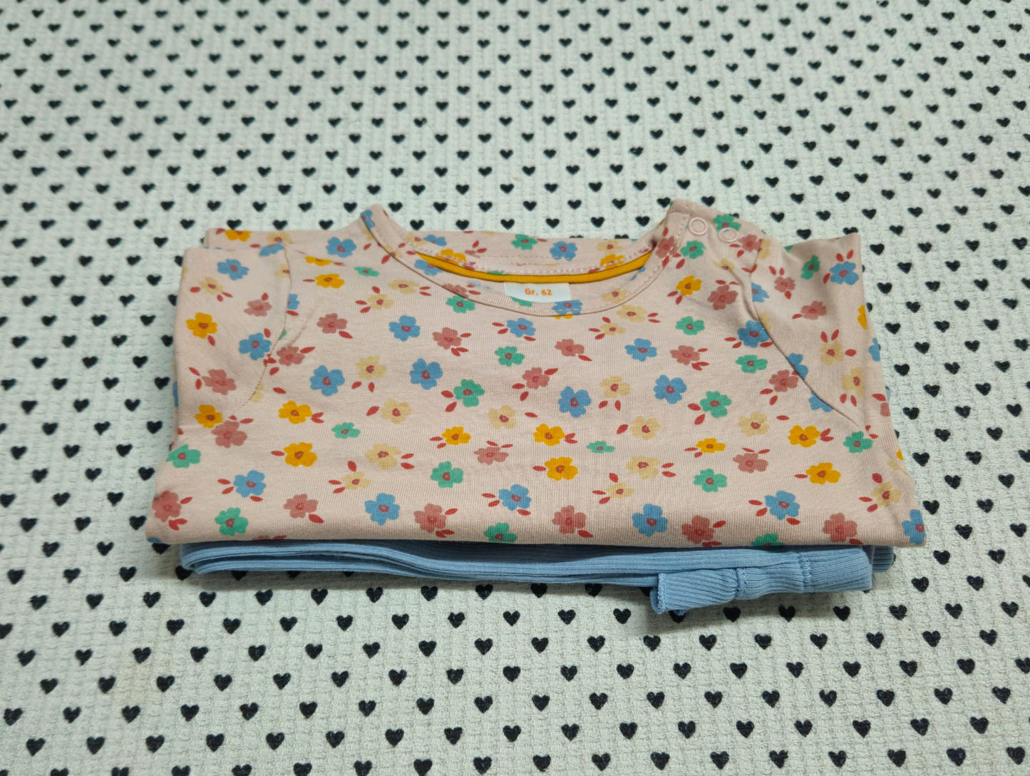 Minis Mädchen | 2-tlg. Set: Langarmshirt (Pusblu) und Leggings (H&M), Gr. 62
