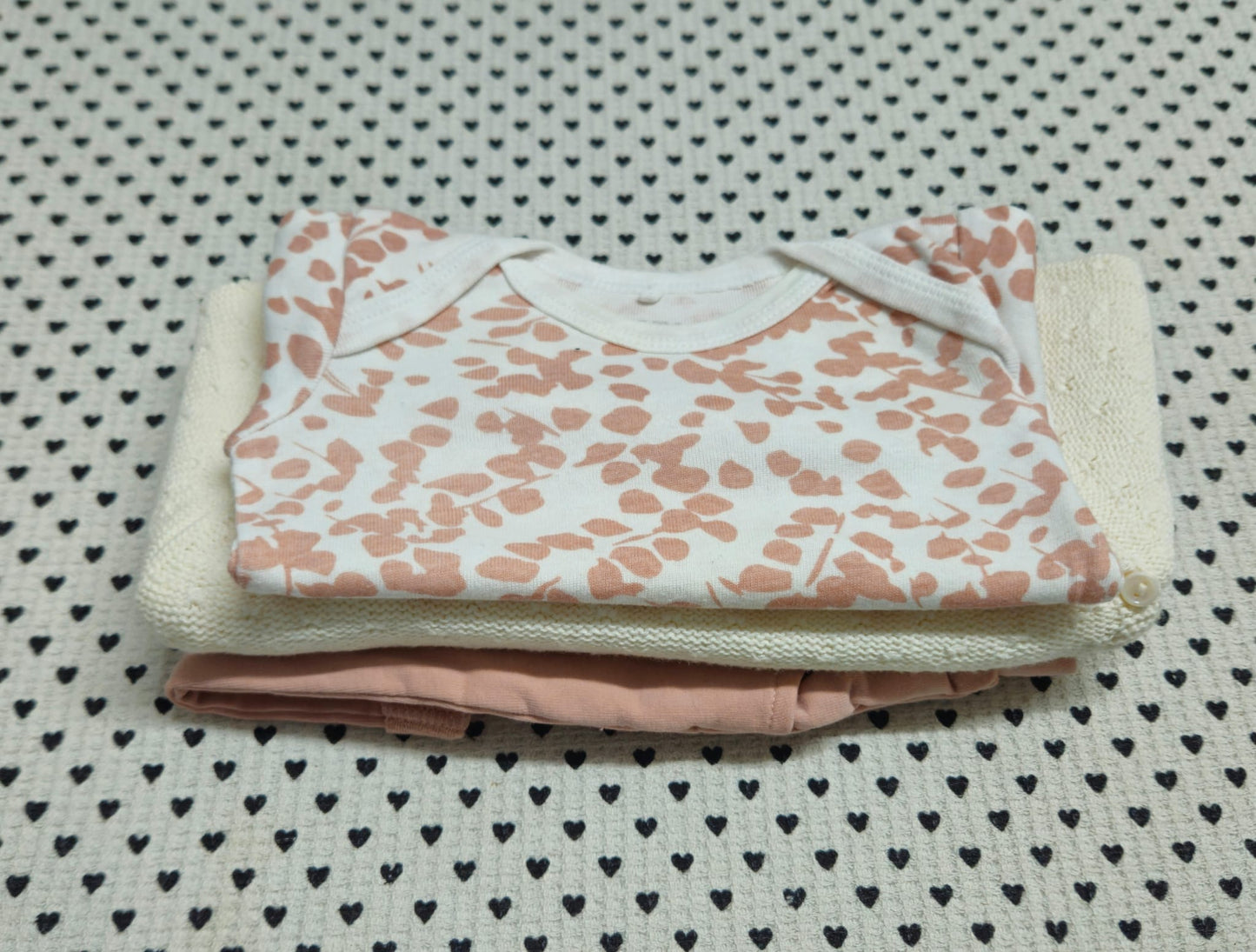 Minis Mädchen | 3-tlg. Set: Wickel-Pullover (Zara), Body (Name It), Trainerhose (Zara), Gr. 62