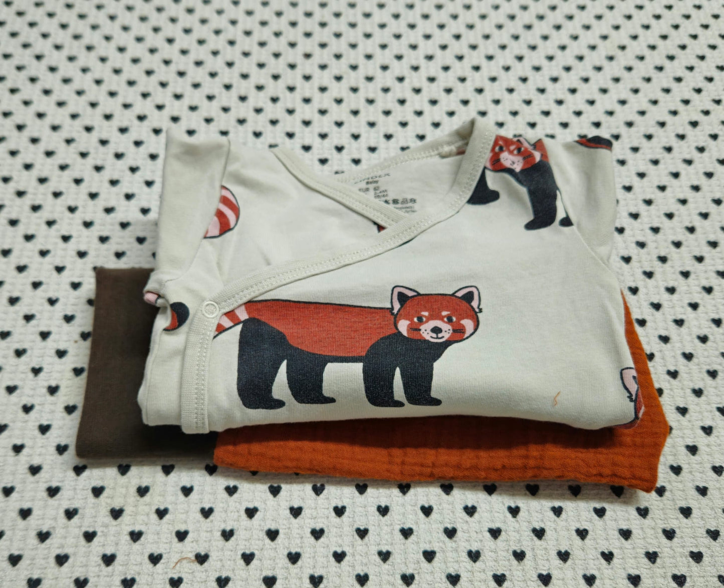 Minis Junge | Unisex | 2-tlg. Set: Wickelbody (Lindex) und Pumphose (Selfmade), Gr. 62/68