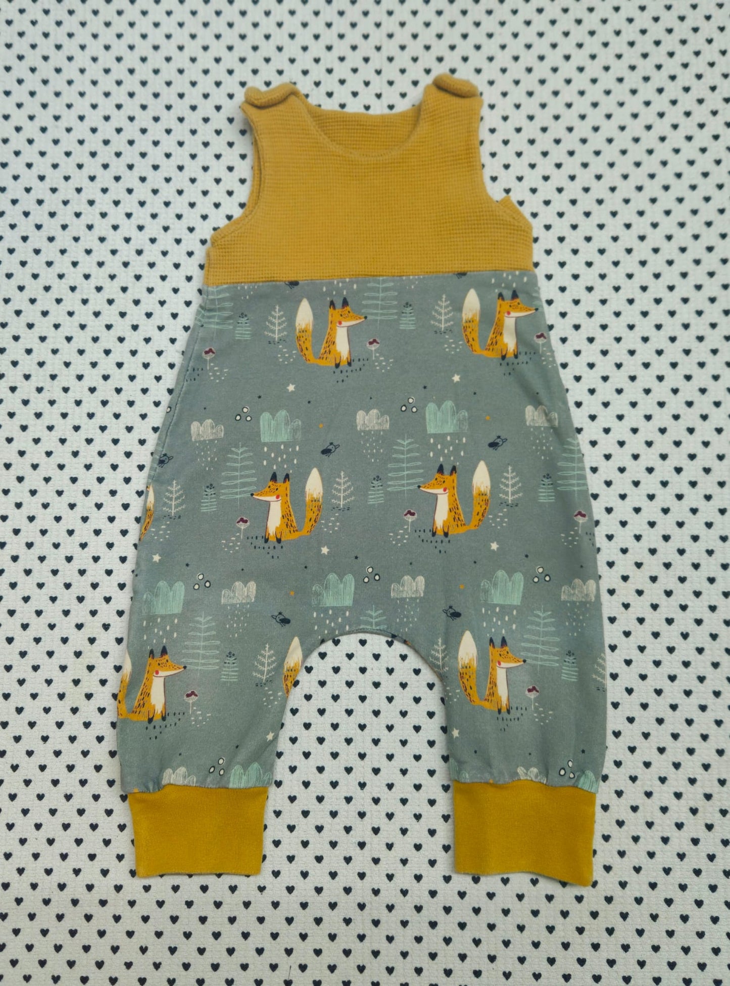 Minis Mädchen | Unisex | Einteiler/Strampler (Selfmade), Gr. 68