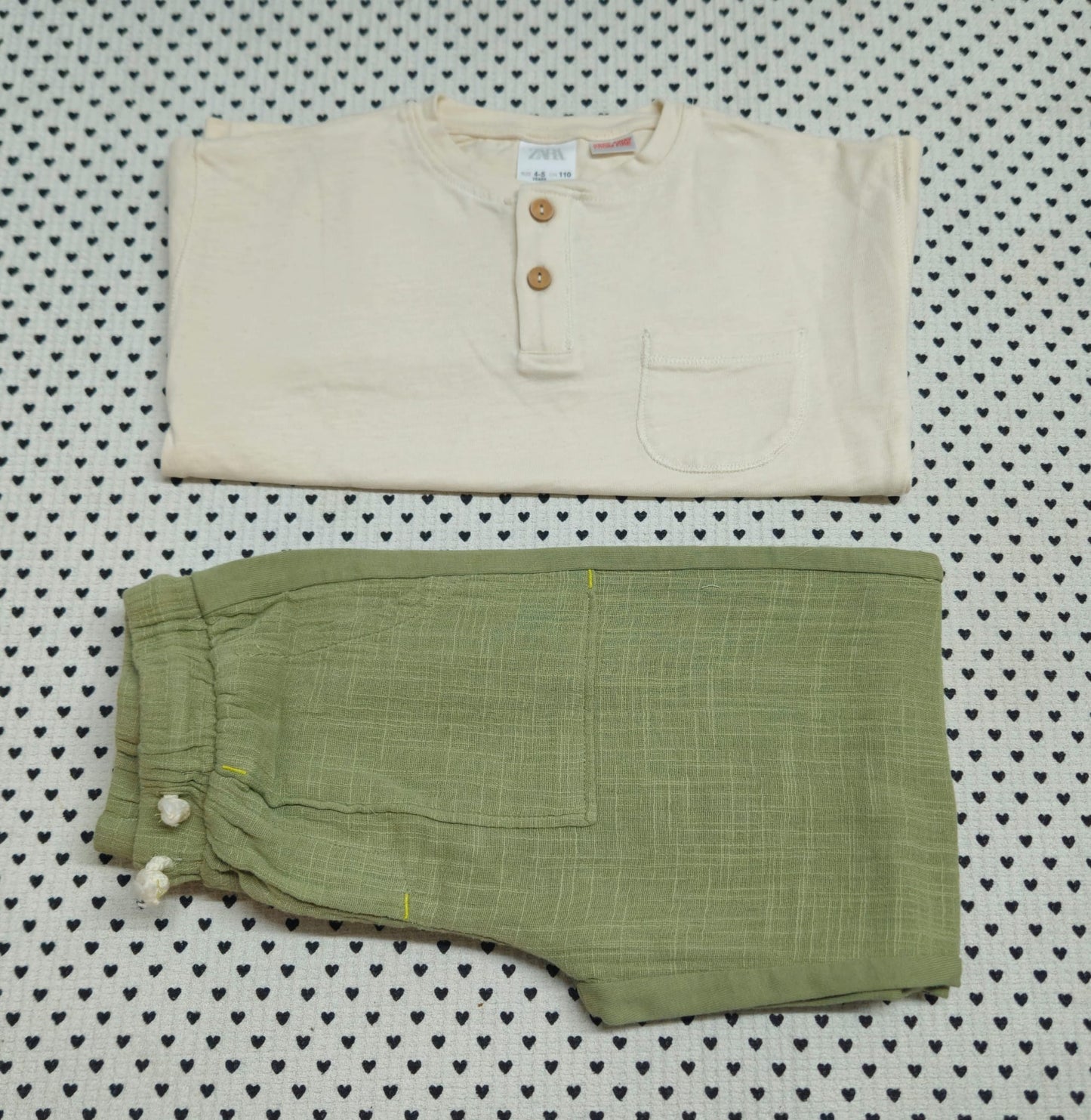 Kids | Junge | 2-tlg. Set: Langarmshirt und Stoffhose (Zara), Gr. 110