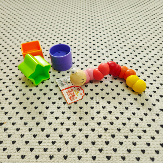Spielsachen | Holz-Raupe von Jointed Worms